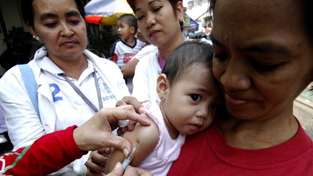 measles-vaccination-20140105-afp