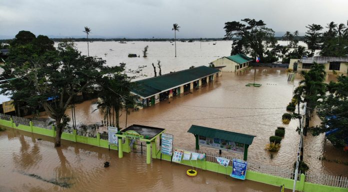 Deadly landslides and flooding in Philippines